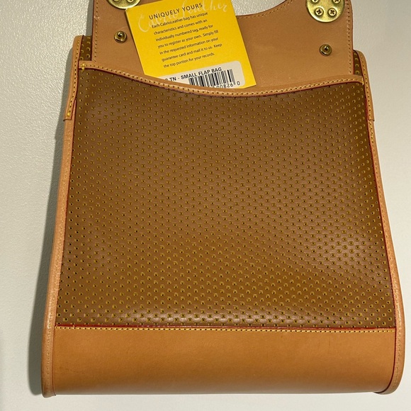 NWT Dooney and Bourke Beige/Tan Cabrio Leather Flap Bag w/ Strap & Gold Accents - Picture 13 of 13